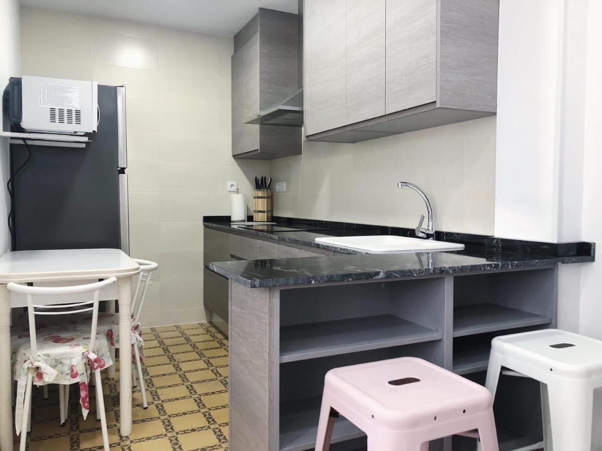 Cerca Del Centro De Alicante Esterno foto